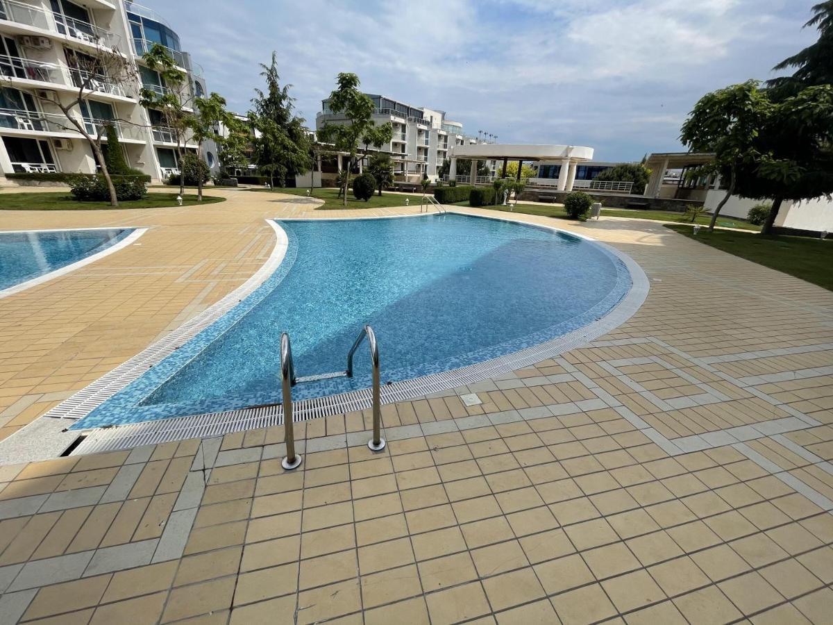 Day Dream Apartment Burgas Ngoại thất bức ảnh